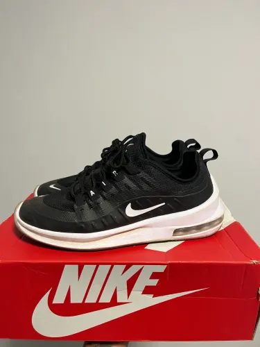 AIR MAX AXIS