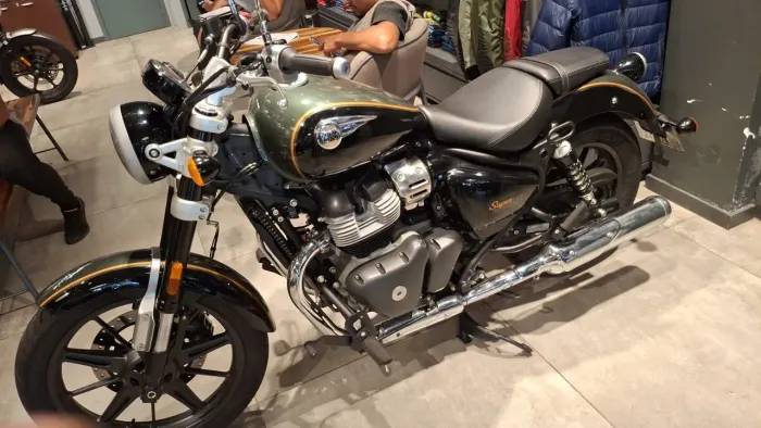 Super Meteor Interstellar Green 650cc - Amanda