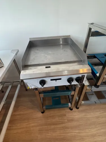 Chapa industrial para cozinha profissional 0,60cm a gás glp Nova