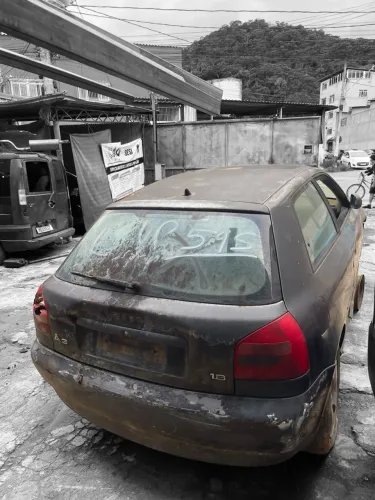 SUCATA Audi A3 1.8 Turbo 2000 Completo