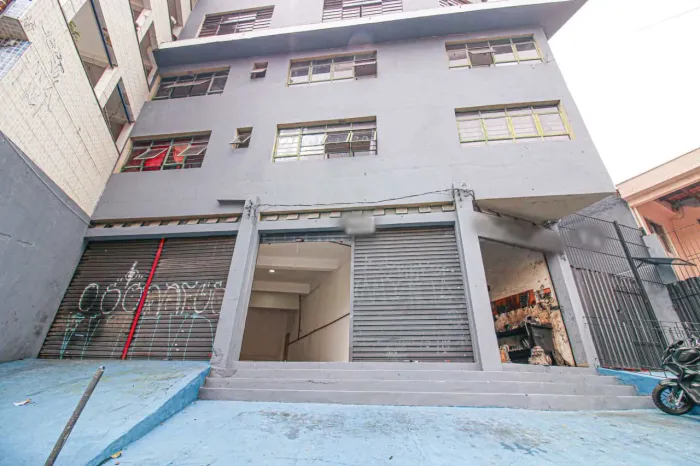 Loja na Rua Antônio Augusto de Barros, 26 - Salão 2 48 m²