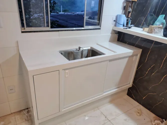 Fechamento de pia de cozinha e banheiro em porcelanato