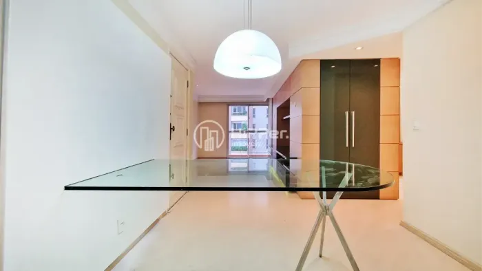 Apartamento novo e muito iluminado!