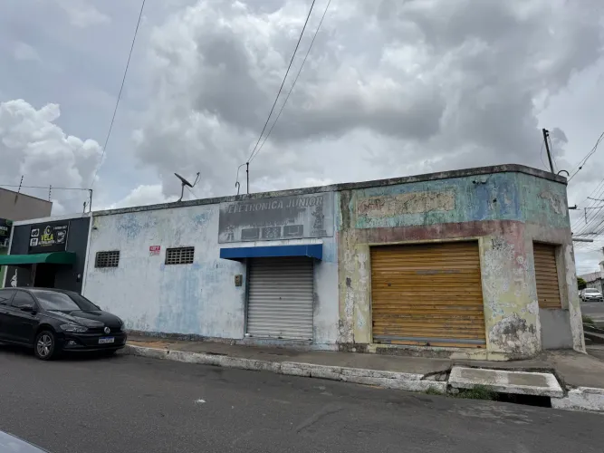 VENDO IMÓVEL CENTRO ARAPIRACA 