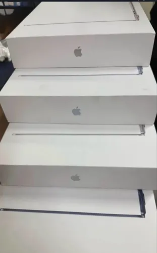 MACBOOK AIR M5 - 24 RAM- SSD 1TB - 13 POLEGADAS MIDNIGHT NOVO LACRADO 