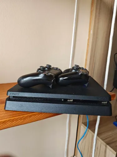 PS4 SEMI-NOVO + BLACK OPS 3