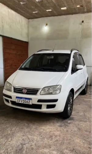 Fiat Idea ELX 1.4 MPI Fire Flex 8V 5P 2010