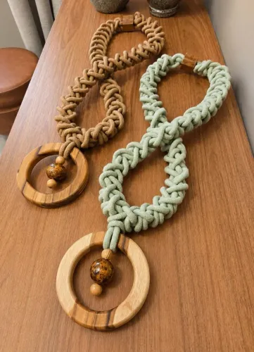 Colar de mesa macramé