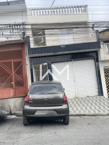 Sobrado à Venda, para Morar ou Investir, com 3 quartos no Jardim Adriana - Guarulhos/SP