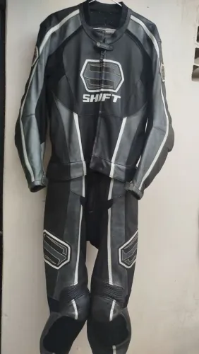 Macacão motociclista shift 2 PCs tm 50