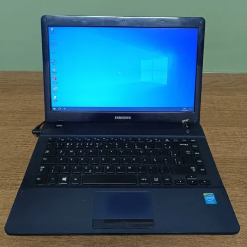 Notebook Samsung NP270 (Com detalhes)