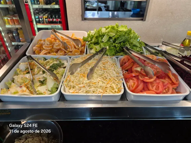 Vaga auxiliar de cozinha