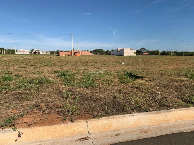 Terreno à venda no bairro Mato Alto, Saltinho.