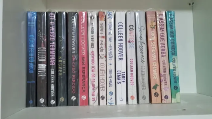 12 livros Collen Hoover