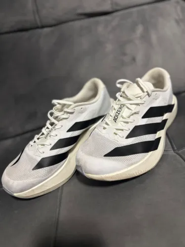 Tênis adidas adizero evo SL branco e preto