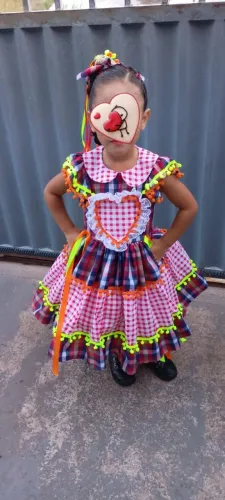 Vestido infantil de festa junina 
