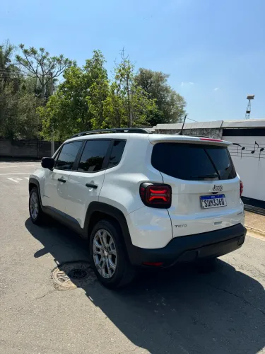 Jeep Renegade Sport T270 1.3 TB 4X2 Flex Aut. 2024