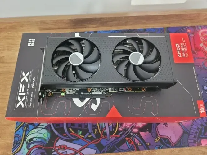 Placa de video RX 7600XT 16gb XFX
