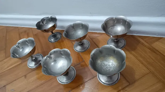 Taças de sobremesa de prata