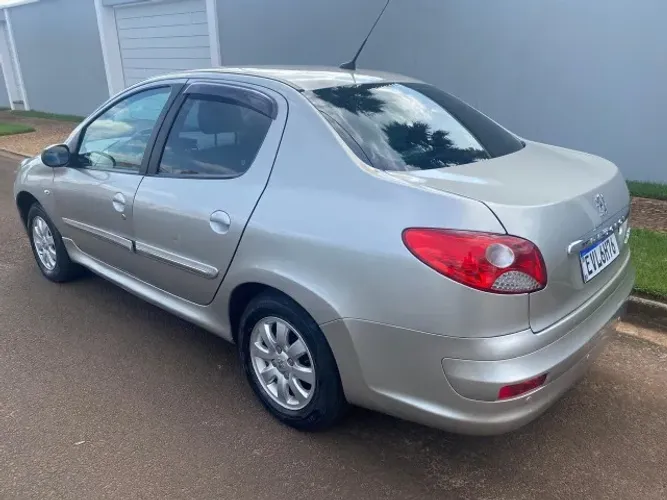 Peugeot 207 Sed. Passion XR Sport 1.4 Flex 8V 4P 2012