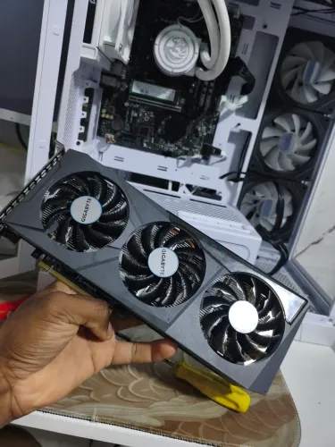 Vendo ou troco RX 9060XT