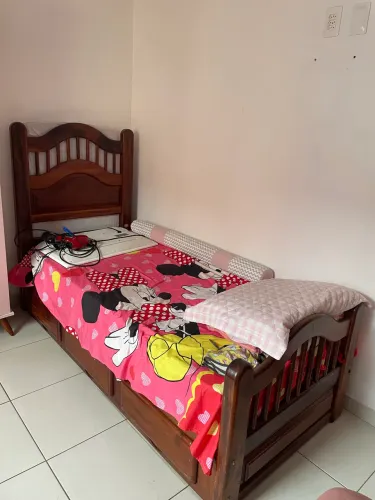 Cama de Solteiro em Madeira Maciça com 3 Gavetas - Muito Resistente
