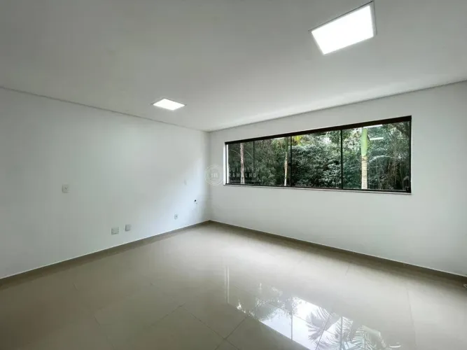 Locação comercial: sala comercial para área médica // Ariribá // Balneário Camboriú