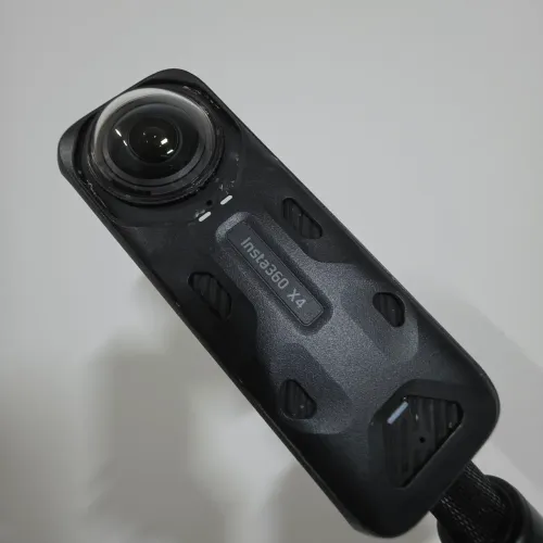 CÂMERA DE AÇÃO INSTA360 X4