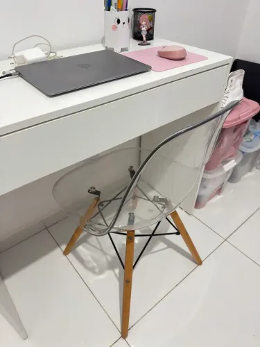 vendo cadeira eiffel única para estudo/penteadeira