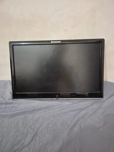 Monitor Lenovo antigo