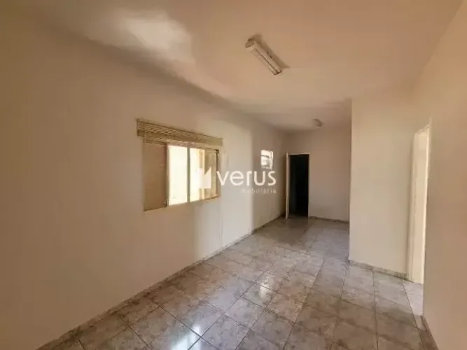Casa para aluguel, 3 quartos, 4 vagas, NOSSA SENHORA APARECIDA - Uberlândia/MG