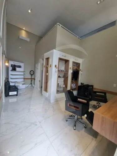 Locação de Prédio Comercial Premium no Tucuruvi: Espaço, Conforto e Facilidade!