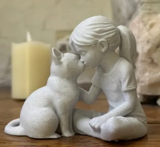 Estátua Decorativa Menina e Gato Mármore - Impressão 3D PLA