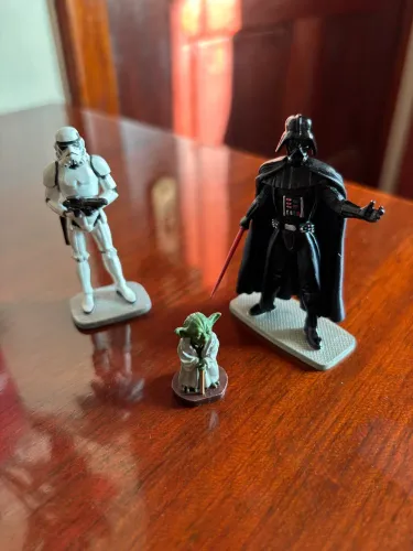 Star Wars - bonecos miniatura
