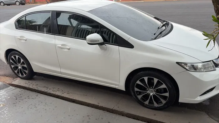 Honda Civic Sedan LXR 2.0 Flexone 16V Aut. 4P 2015