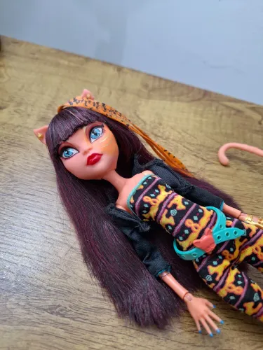 Monster high Cleolei Freak fusion