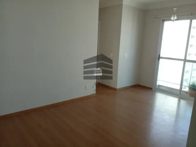 Apartamento com 2 vagas de garagem, ao lado do metrô Vila Mariana.