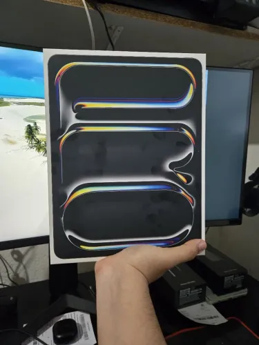 Apple lpad Pro 13" M4 Wi-Fi 2TB Preto Especial Novo e Lacrado