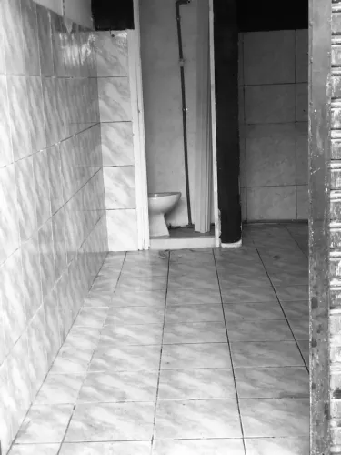 Alugou um quarto para comércio