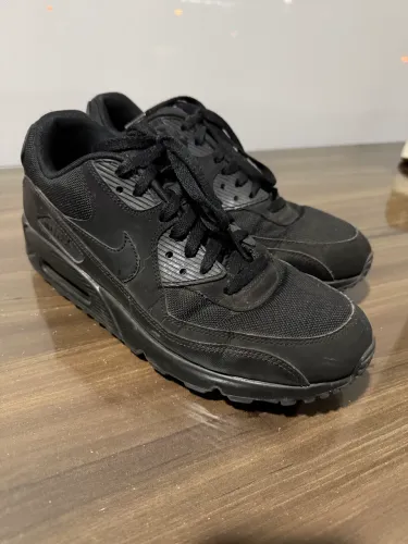 Nike Air Max 90 Essential ?Triple Black?