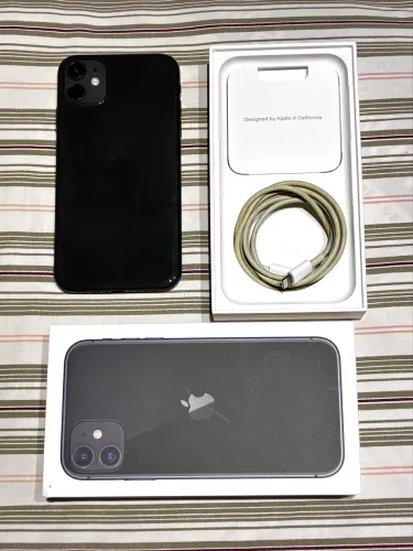 iPhone 11 preto (128gb)