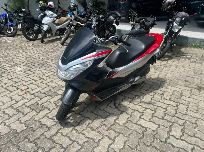 Honda PCX 2018 baixo km