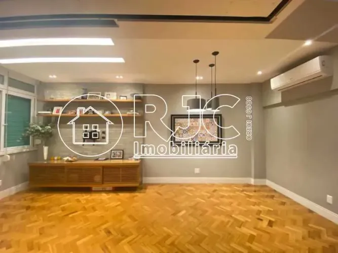 Apartamento : Padrão / Residencial / Tijuca