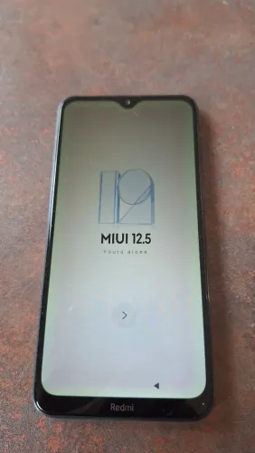 Celular Redmi 8 versão global seminovo