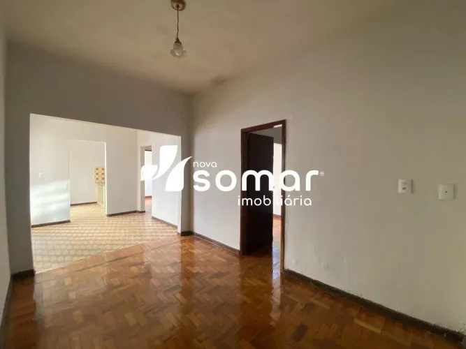 Casa para aluguel, 4 quartos, 1 vaga, Centro - Divinopolis/MG