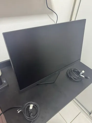 Monitor Aoc gaming 24p 180hz