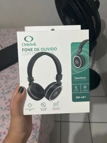 Vende-se fone de ouvido na caixa