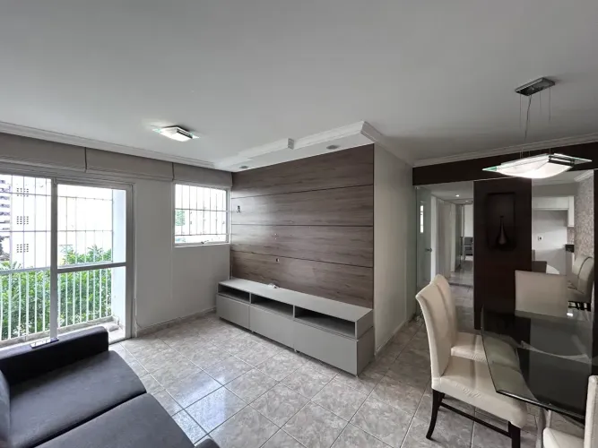 Apartamento de 96 m² na Pajuçara | 4 Quartos