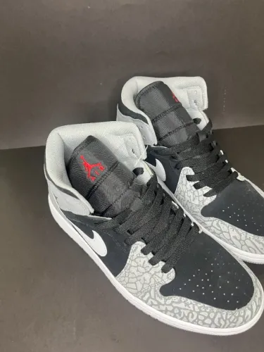 Tenis Nike Jordan Mid   40,5