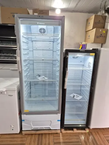 Expositores de frios e refrigerantes